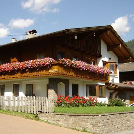 Apartments Poetscher マトライ・イン・オストティロル エクステリア 写真