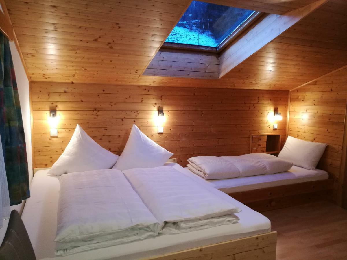Apartments Poetscher マトライ・イン・オストティロル エクステリア 写真
